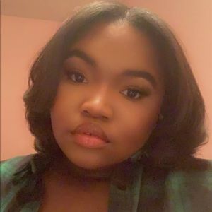 Meet your Posher, Traneecia